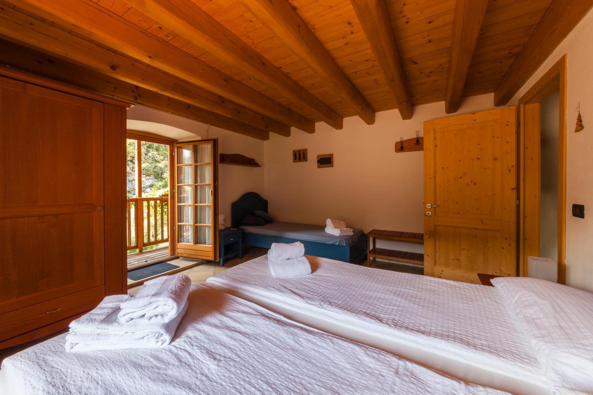 B&B Arlanch 8 Vallarsa Kültér fotó