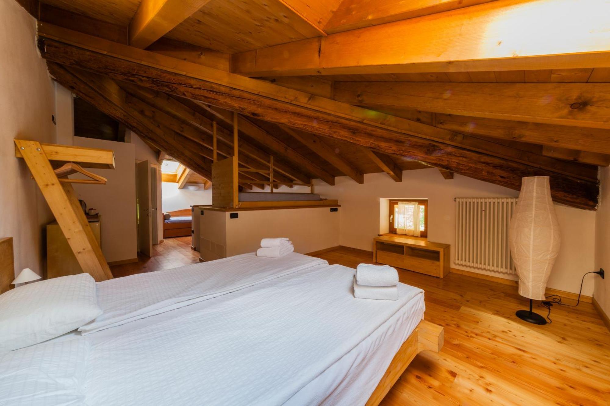 B&B Arlanch 8 Vallarsa Kültér fotó
